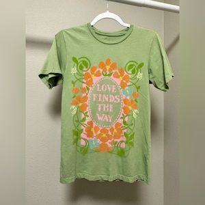 LIFE CLOTHING CO. graphic tee